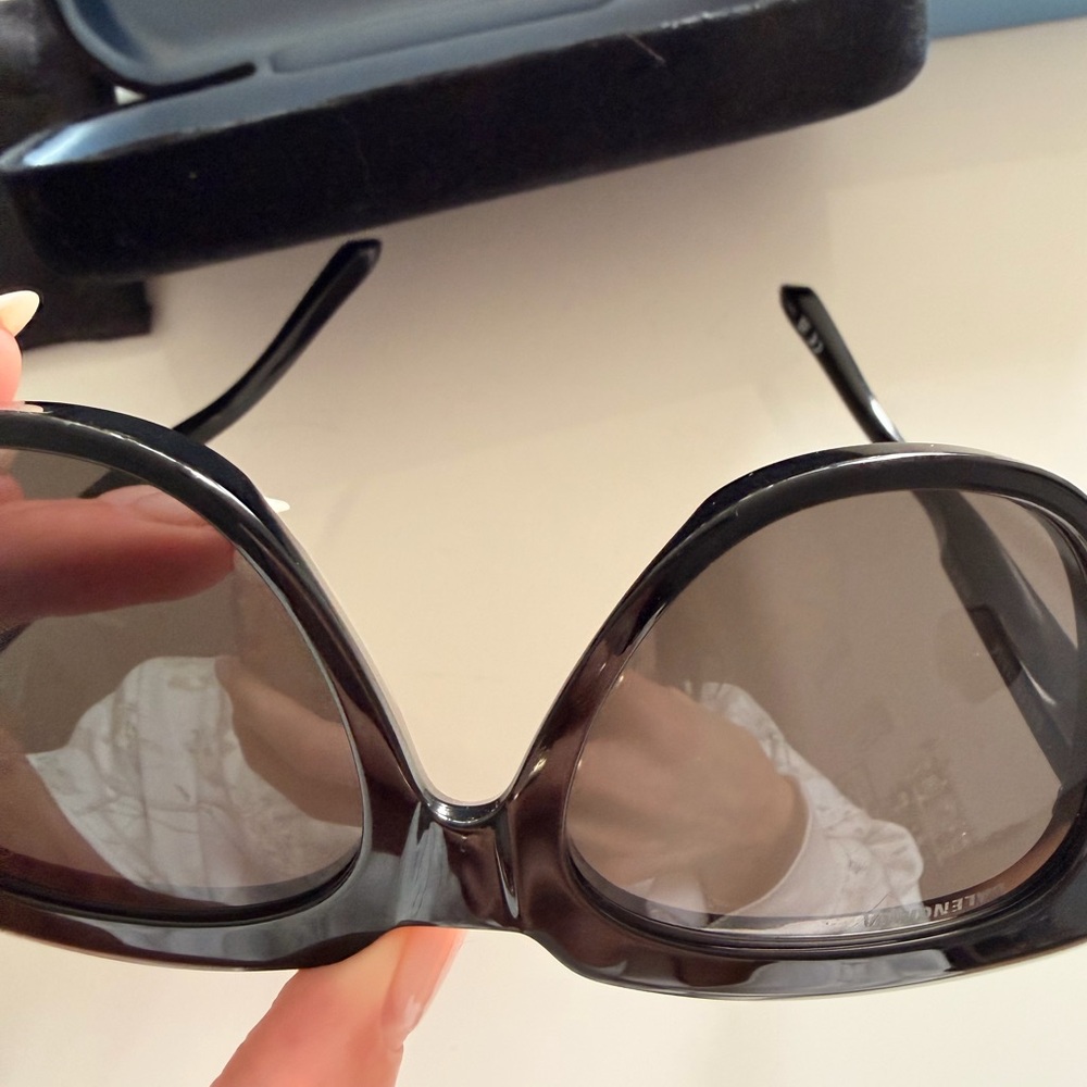 Balenciaga Black Sunglasses - Picture 7 of 7